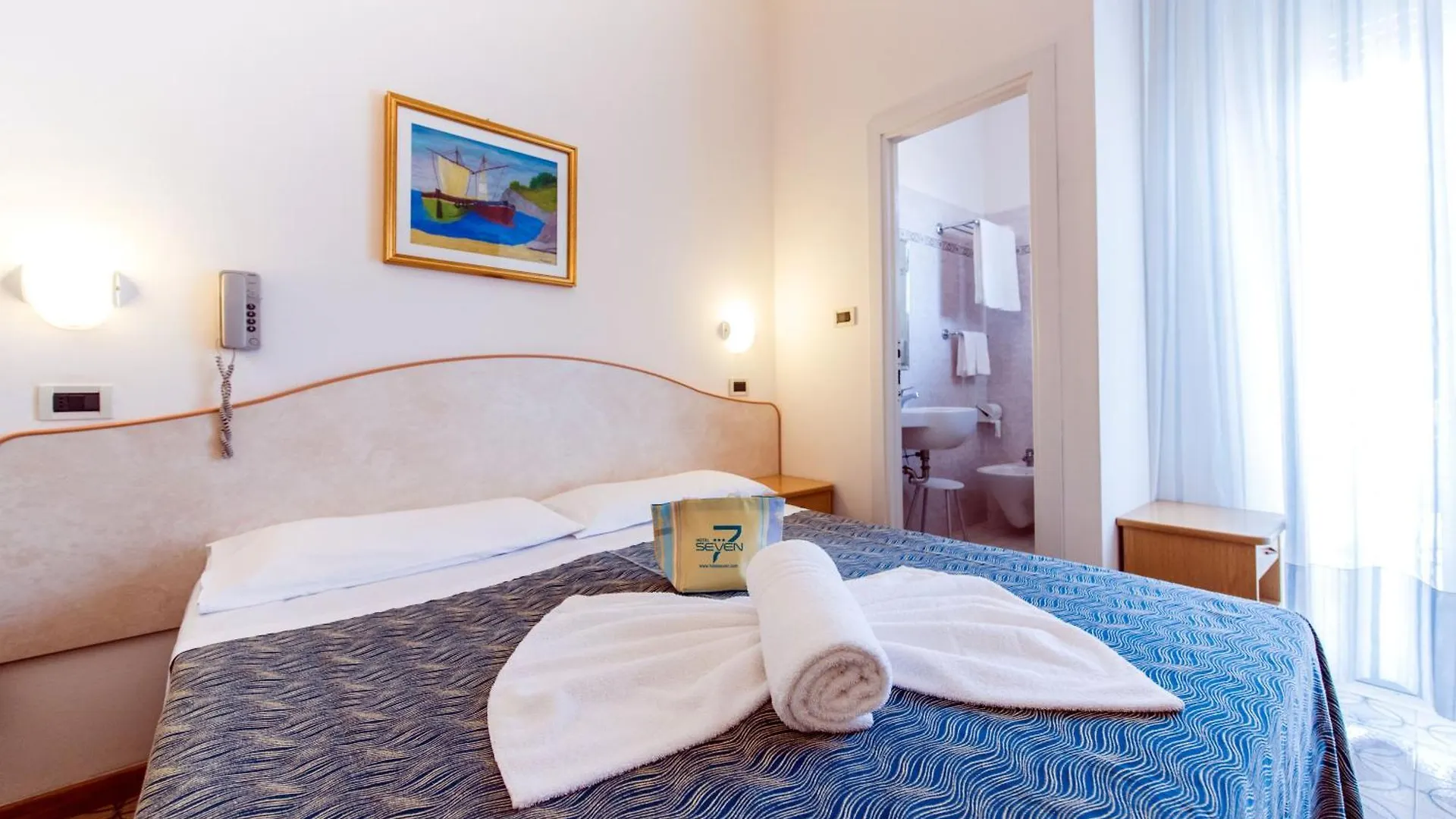 רימיני Hotel Seven איטליה